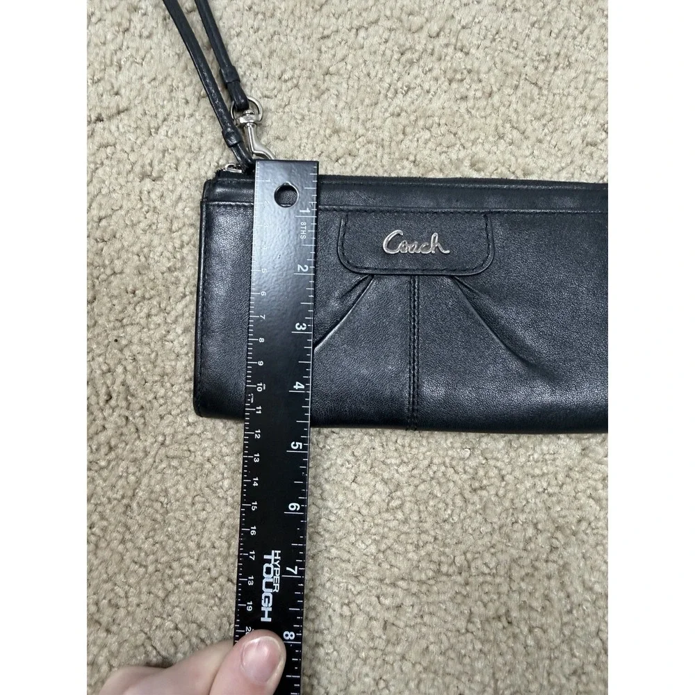 Coach Ashley Zip‎ Wristlet Wallet Black Leather